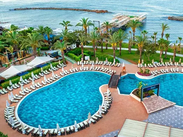 تور 10 روزه آنتالیا و آلانیا